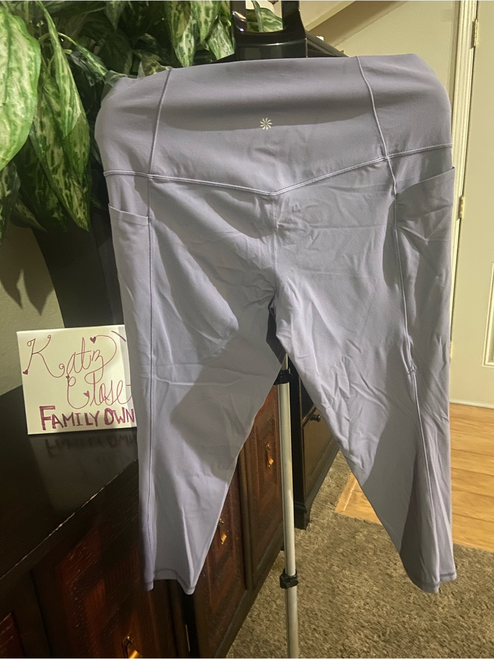 Athleta Girls Lavender Capri Leggings